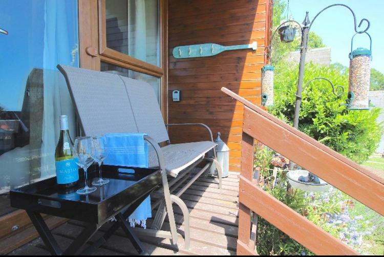 Clifftop Chalet With Pool Deal Buitenkant foto